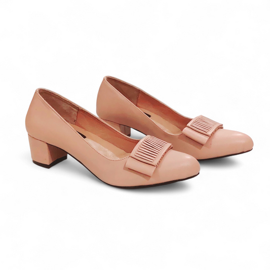 Ladies leather court shoe LS83