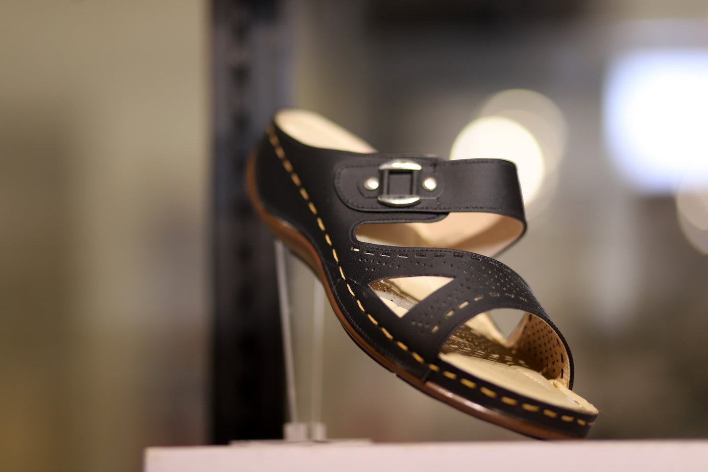 Rexine Chappal Design RZ803