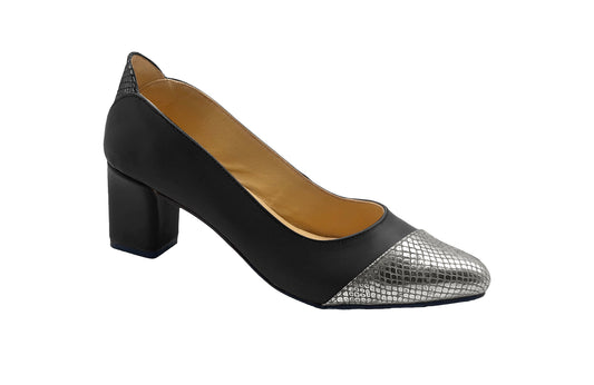 Ladies leather court shoe LS24