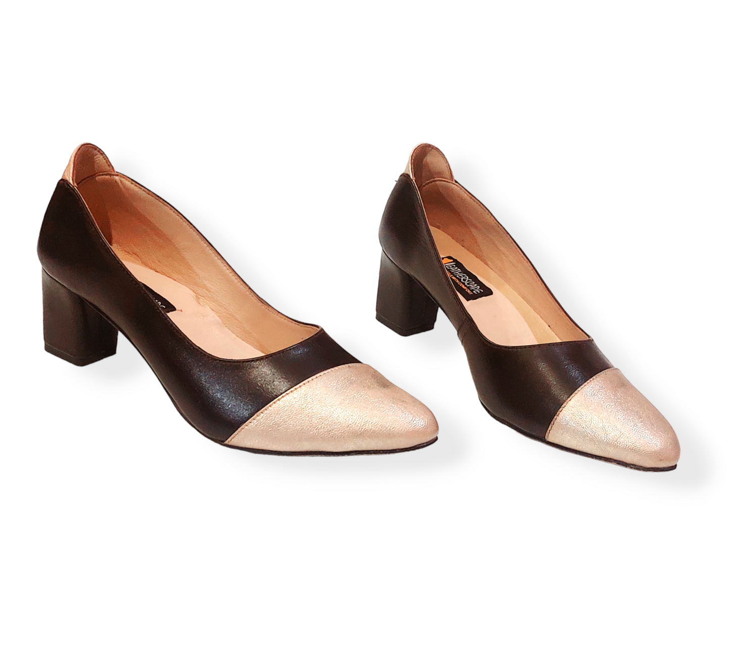 Ladies leather court shoe LS24