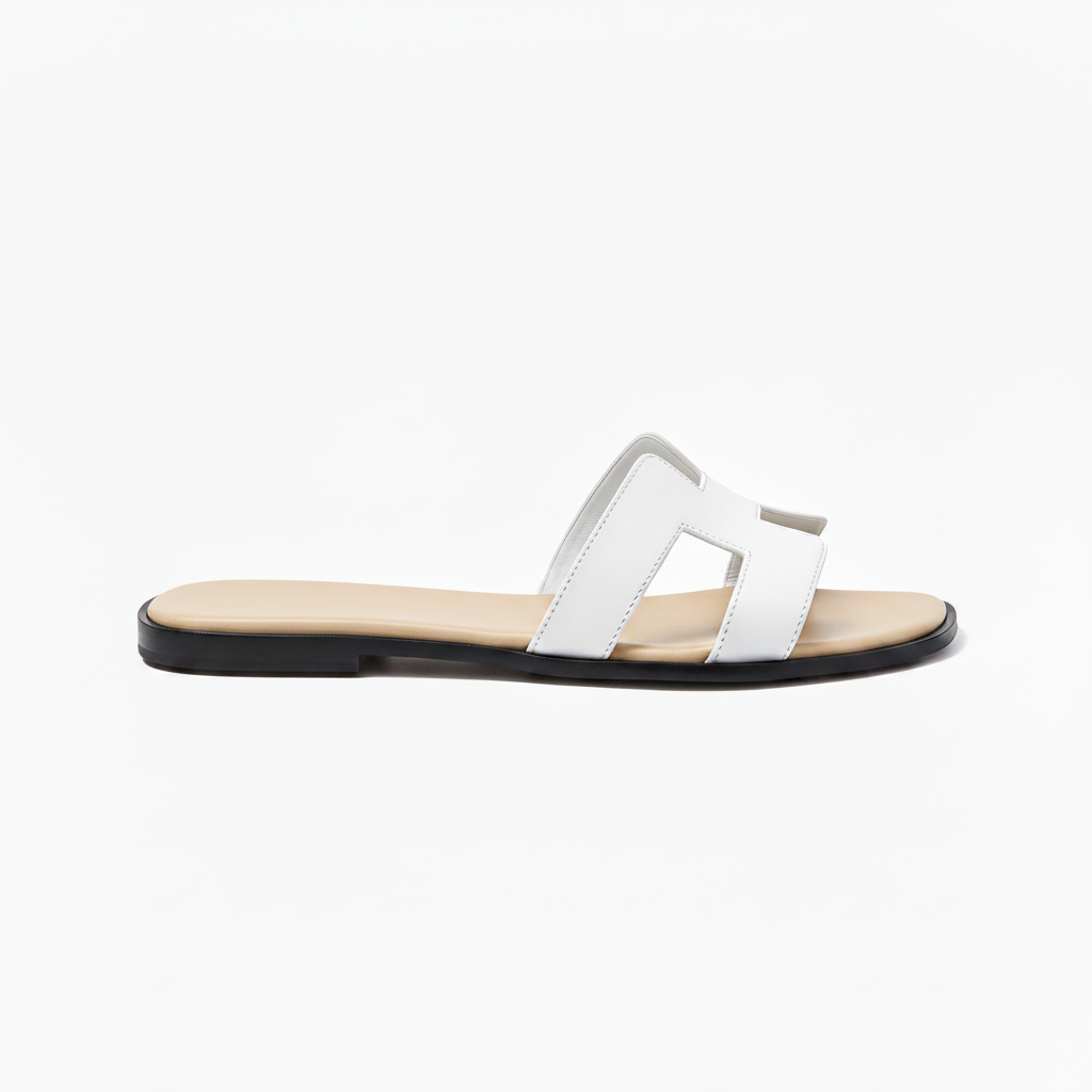 Ladies leather flat Chappal LS91
