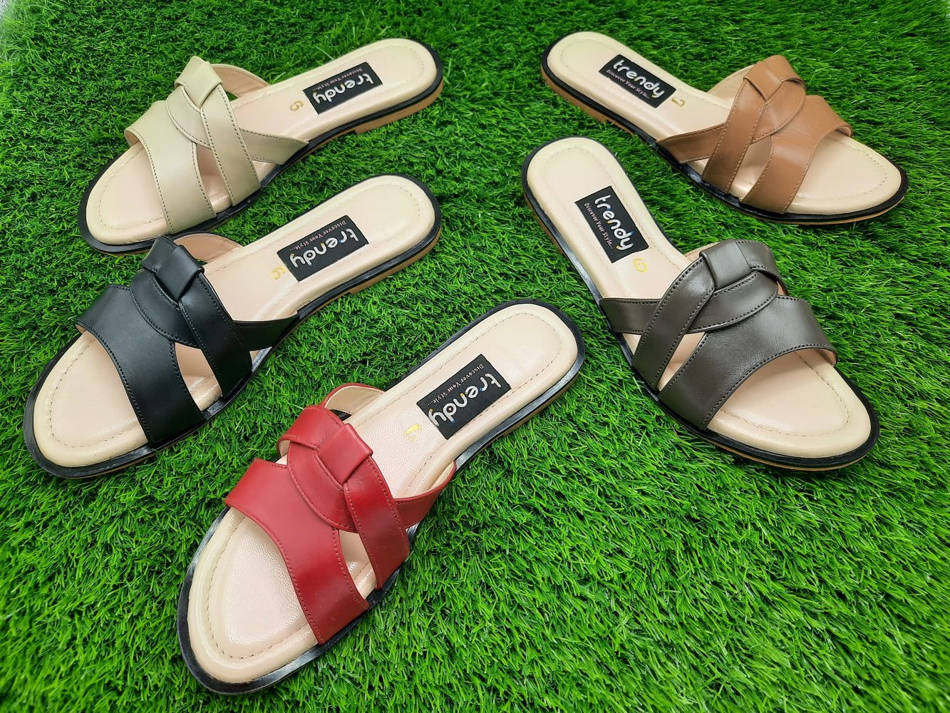 Leather best sale ladies chappal