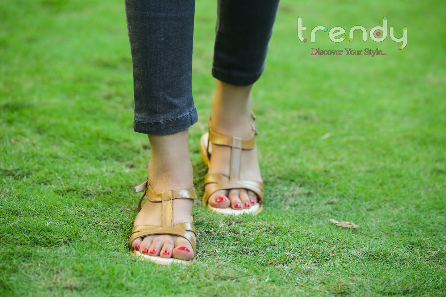 Leather Flat Sandal Design MS004