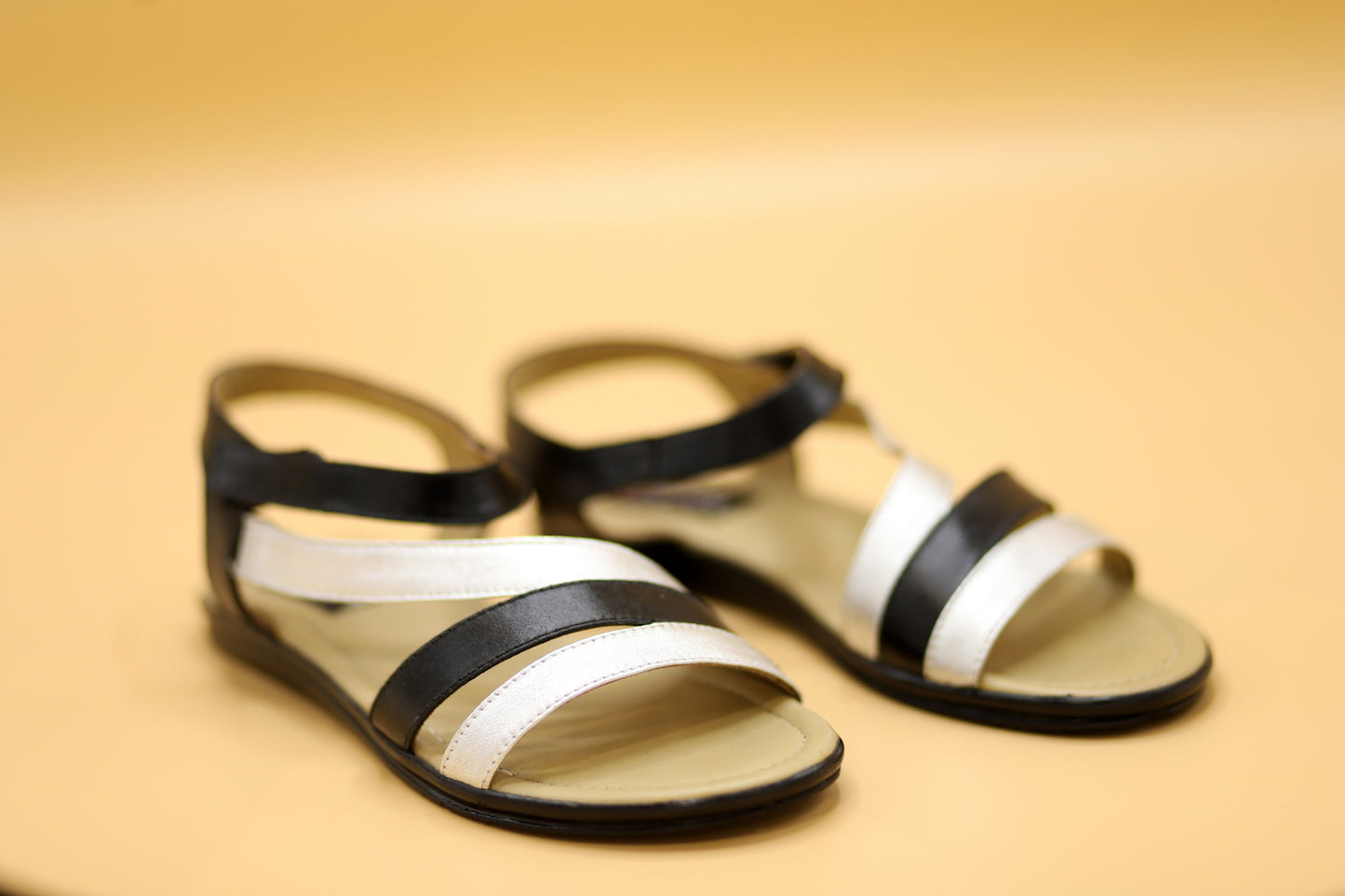 Leather Flat Sandal Design ZA008